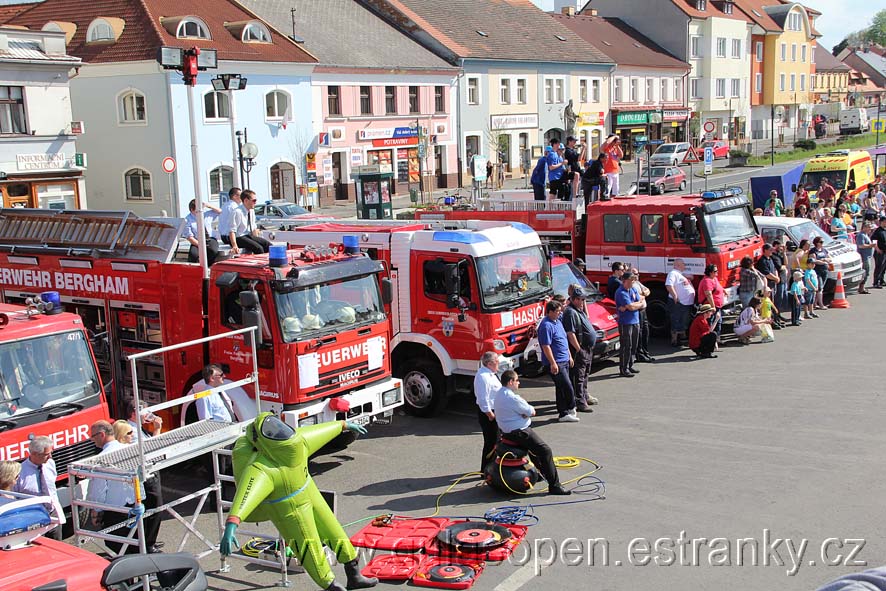 IMG_5328_Odpoledne s hasiči 1.5.2012 145. výročí založení