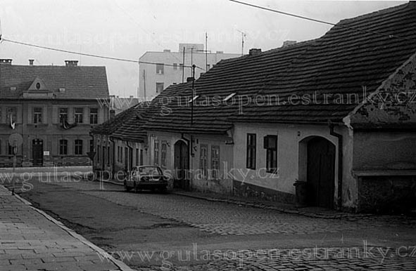 Poděbradova_1987_11.00._001