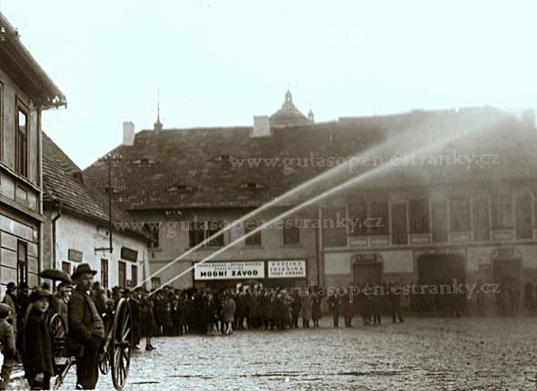 SDH-1928-Zkouška nové automobilové stříkačky 01